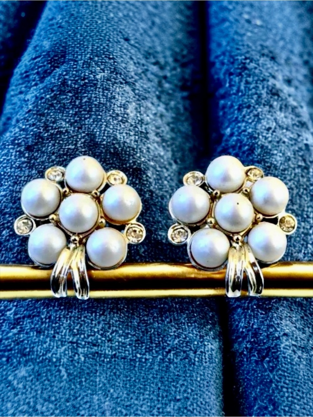 Sarah Coventry Clip On Earrings Faux Pearls & Rhinestones Signed